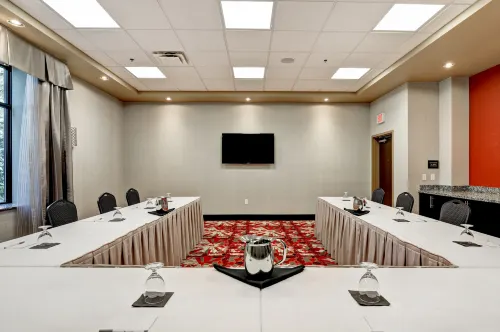Hampton Inn by Hilton Chilliwack Business Photos