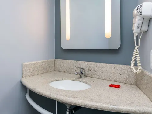 ibis Chapeco Rooms Photos