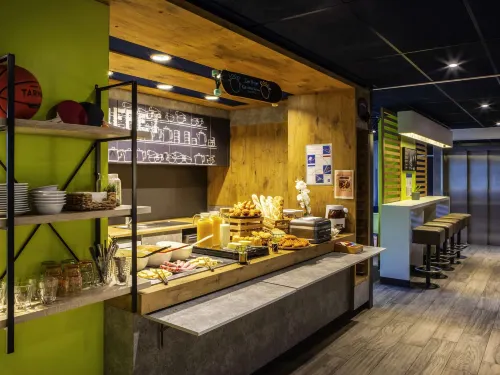 Ibis Budget Paris Clichy Mairie Restauration Photos