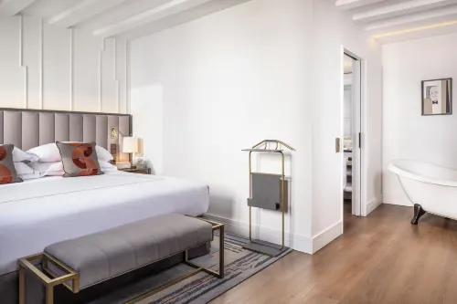 Gran Hotel Inglés - the Leading Hotels of the World Rum Photos