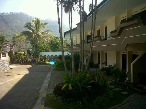 Hotel Nirwana Batu Ngoại thất Photos