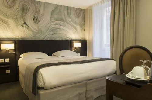 Hôtel Queen Mary Paris Chambres Photos