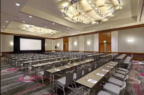 Loews Hollywood Hotel Business Photos