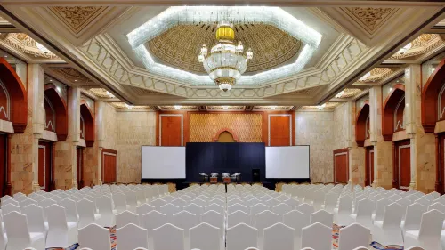 InterContinental Hotels Abu Dhabi Business Facilities Photos