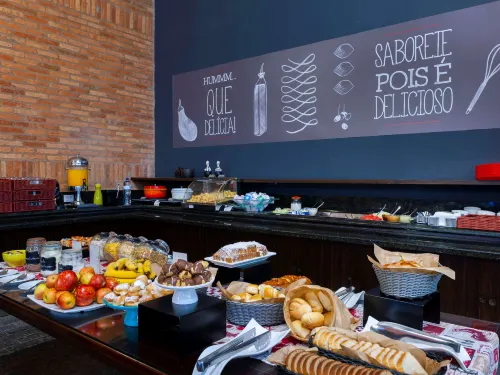 Ibis Sao Carlos Dining Photos