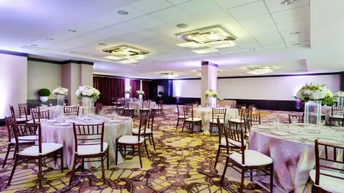 Crowne Plaza Houston Galleria Area Dining Photos