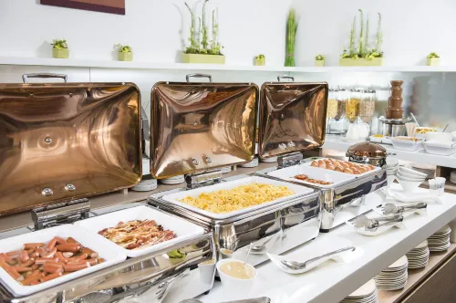 Bo33 Hotel Family & Suites Dining Photos