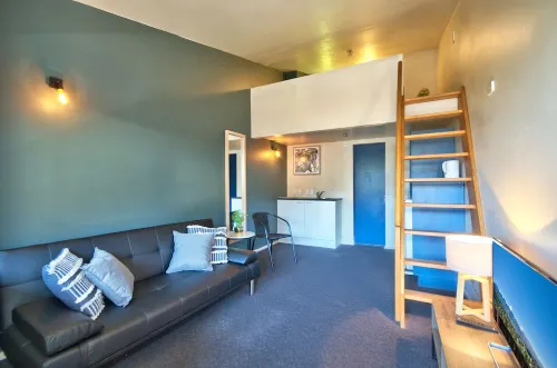 Reavers Lodge Rooms Photos