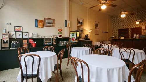 Best Western Plus Pioneer Square Hotel Downtown Dining Photos