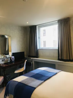 Brooks Hotel Edinburgh Photos