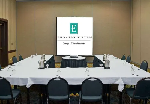 Embassy Suites by Hilton Chicago O'Hare Rosemont Business Facilities Photos