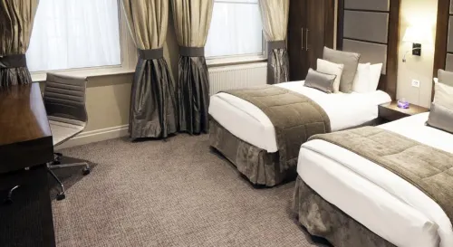 Gem Langham Court Hotel Photos