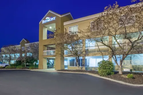 Baymont by Wyndham Madison Heights Detroit Area Featured Photos