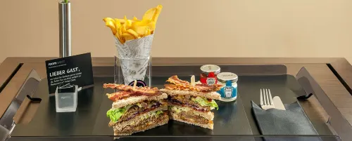 NH Danube City Dining Photos