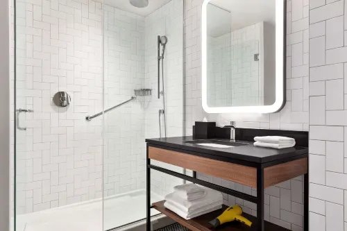 Hyatt Centric Montreal Rooms Photos