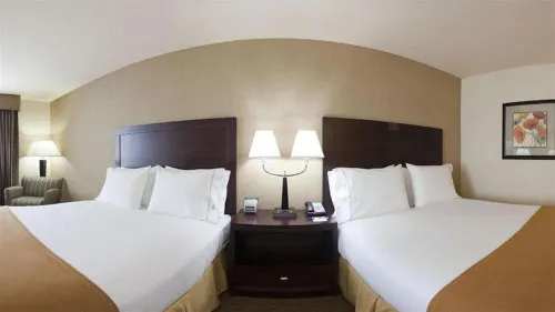 Holiday Inn Express & Suites Fresno Northwest-Herndon Photos