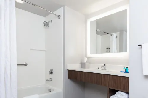 Holiday Inn Express & Suites Newport News Chambres Photos