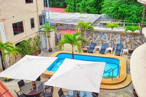 Phratamnak Inn - 100 Meter from Beach Номера Photos
