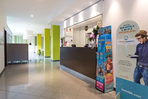 B&B Hotel Faenza Espaces publics Photos