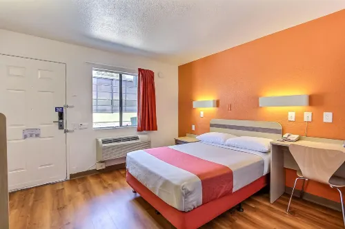 Motel 6 Fremont, CA – North Zimmer Photos
