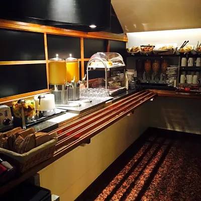 Select Hotel Dining Photos