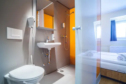EasyHotel Basel - Self Service and Self Check-IN Camere Photos