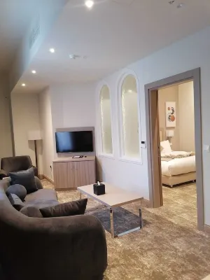 Gloria Hotel and Suites Photos