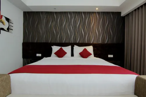 The Sun Hotel Madiun Kamar Photos