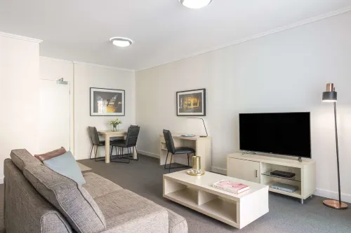 Oaks Brisbane Festival Suites Photos