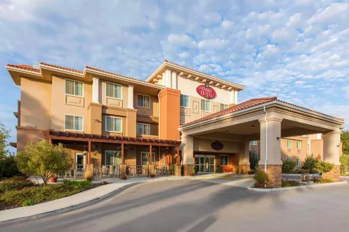 The Oaks Hotel & Suites Eksterior Photos