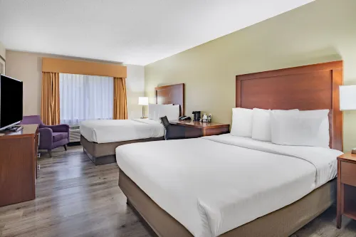 Baymont by Wyndham Madison Heights Detroit Area Photos