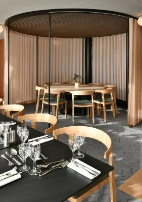 Holiday Inn Reims - City Centre Ruokailu Photos