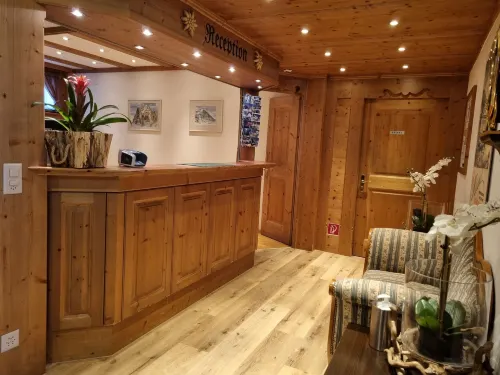 Hotel Bernerhof Grindelwald Public Areas Photos