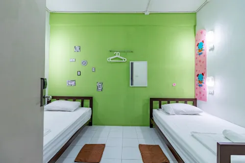 Sleep Dee Hostel Номера Photos