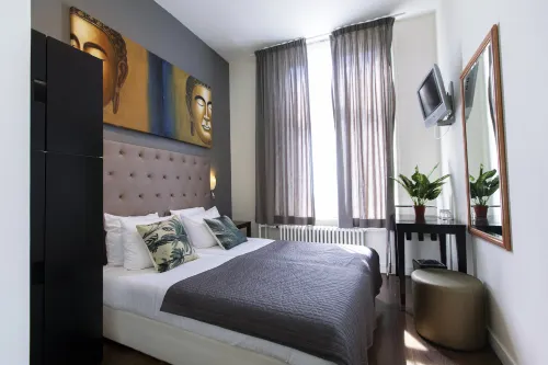 Quentin England Hotel Photos