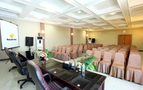 Padmaloka Hotel Tarakan Fasilitas Bisnis Photos