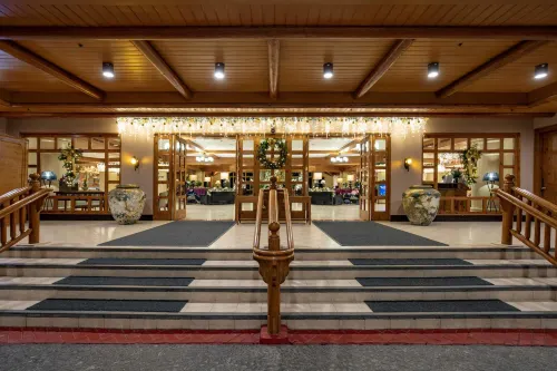 The Forest Lodge at Camp John Hay Öffentliche Flächen Photos