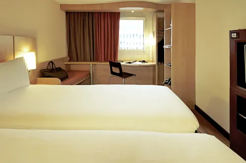 Ibis Lille Centre Gares Rooms Photos