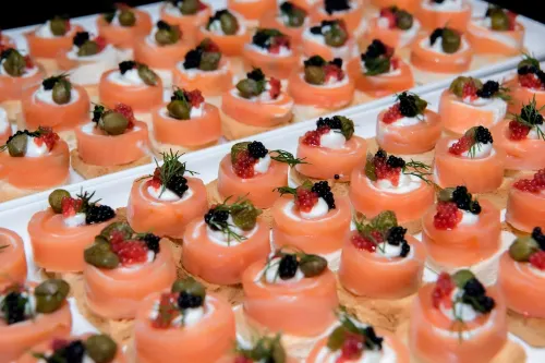 Nesta Hotel Saigon Питание Photos