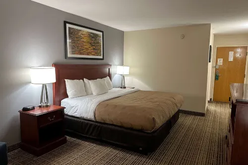Baymont by Wyndham South Bend Near Notre Dame Photos