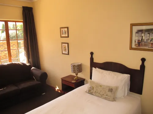 Aero Guest Lodge Kempton Park Rum Photos