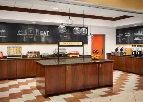 Hampton Inn Indianapolis Northwest - Park 100 Restauration Photos
