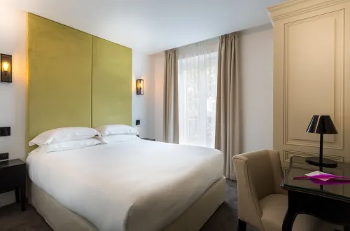 Hotel La Comtesse Tour Eiffel Featured Photos