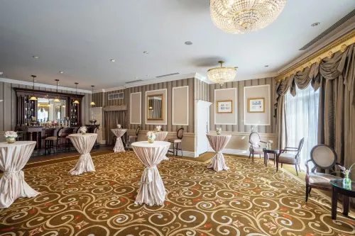 The College Green Hotel Dublin, Autograph Collection Restauration Photos