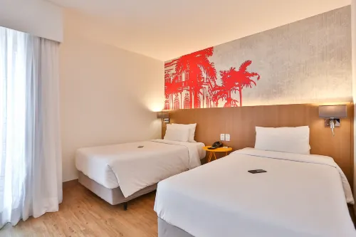 Radisson Red Campinas Huoneet Photos