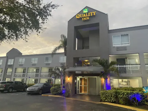 Quality Inn Miami Airport - Doral Exterior Photos