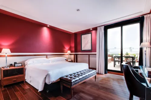 Hotel 1898 Kamar Photos
