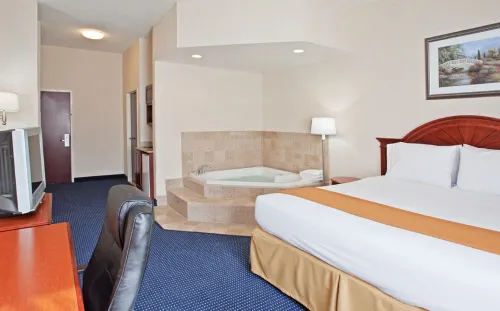 Holiday Inn Express & Suites Cleveland-Richfield Photos