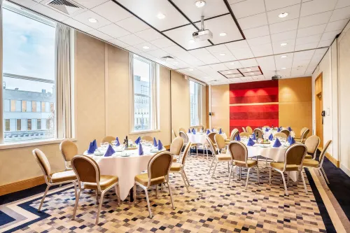 Sheraton Brussels Airport Hotel Restauration Photos