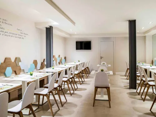 Ibis Styles Barcelona Centre Dining Photos